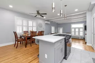 130-71 226th St, Springfield Gardens, NY 11413 - Photo 9