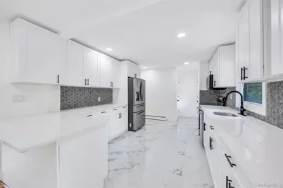 499 Silver, West Babylon, NY 11704 - Photo 15