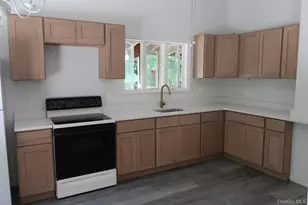 9 Conklin Ln, Harriman, NY 10926 - Photo 3