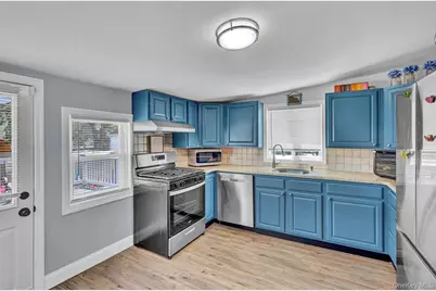 75 2nd Avenue, East Rockaway, NY 11518 - Photo 11