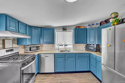 75 2nd Avenue, East Rockaway, NY 11518 - Photo 13
