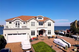 75 Yacht Club Rd, Babylon, NY 11702 - Photo 41