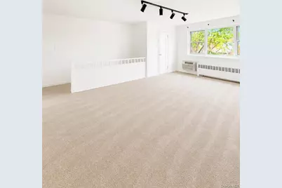 14745 69 Road #B, Flushing, NY 11367 - Photo 3