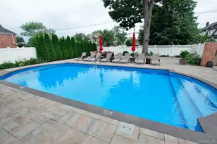 278 S Long Beach Ave, Freeport, NY 11520 - Photo 3