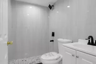 137-40 234th St, Rosedale, NY 11422 - Photo 19