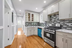 137-40 234th St, Rosedale, NY 11422 - Photo 11