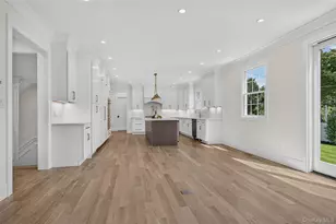 15 Glen Rd, Garden City, NY 11530 - Photo 9