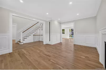 15 Glen Road, Garden City, NY 11530 - Photo 5