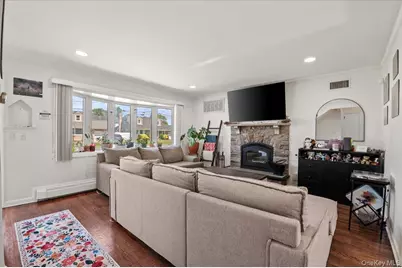 1882 Byrd Drive, East Meadow, NY 11554 - Photo 5