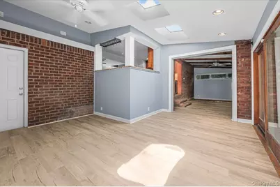 9 Tudor Road, Farmingdale, NY 11735 - Photo 11