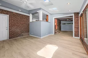 9 Tudor Rd, Farmingdale, NY 11735 - Photo 11