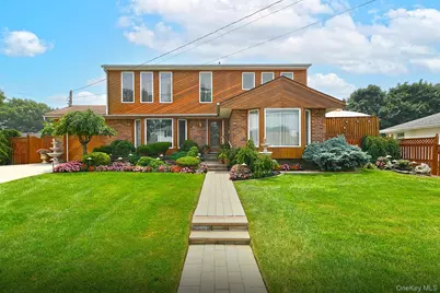 92 Bowling Lane, Deer Park, NY 11729 - Photo 3