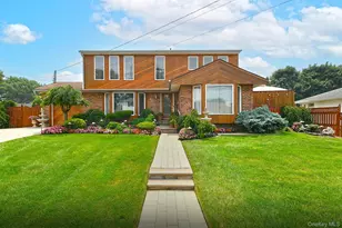 92 Bowling Ln, Deer Park, NY 11729 - Photo 3
