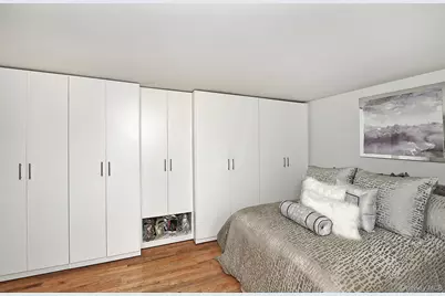92 Bowling Lane, Deer Park, NY 11729 - Photo 17
