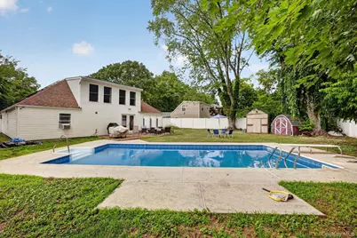 81 S Bedford Avenue, Islandia, NY 11749 - Photo 17