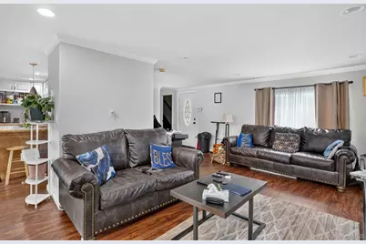 81 S Bedford Avenue, Islandia, NY 11749 - Photo 7