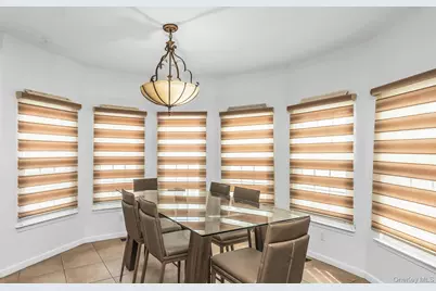 2800 Janet Avenue, North Bellmore, NY 11710 - Photo 7
