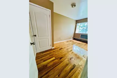 18915 117th Road #2nd fl, Saint Albans, NY 11412 - Photo 3