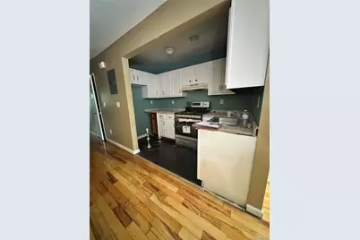 18915 117th Road #2nd fl, Saint Albans, NY 11412 - Photo 5