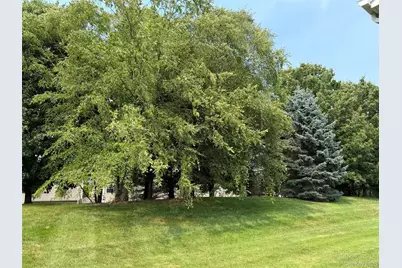 415 Vassar Place, Fishkill, NY 12524 - Photo 3