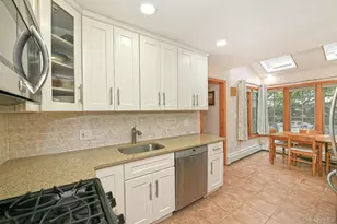 5 Trudy Ct, Huntington Station, NY 11746 - Photo 15
