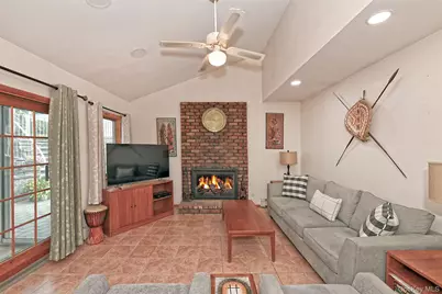 5 Trudy Court, Huntington Station, NY 11746 - Photo 17