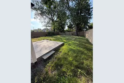 227 N Railroad Avenue, Babylon, NY 11702 - Photo 15
