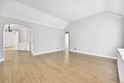 5 Hawthorne Lane, Valley Stream, NY 11581 - Photo 11