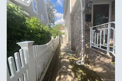 11511 172nd Street, Jamaica, NY 11434 - Photo 9