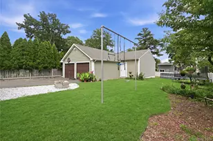 137 Sycamore St, West Hempstead, NY 11552 - Photo 25