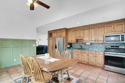 5 Stagg Lane, Commack, NY 11725 - Photo 7