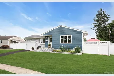 5 Stagg Lane, Commack, NY 11725 - Photo 3