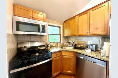 12401 7th Ave Avenue, College Point, NY 11356 - Photo 5