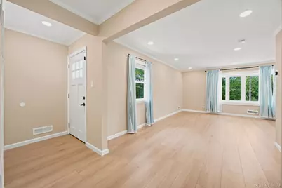 2811 Clearview Expressway, Bayside, NY 11360 - Photo 3