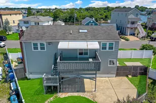 3612 Somerset Dr, Seaford, NY 11783 - Photo 33