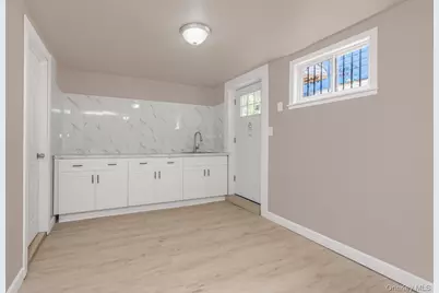 427 Taylor Avenue, Bronx, NY 10473 - Photo 15