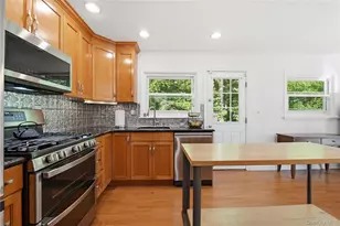 24 Lafayette Rd, Tappan, NY 10983 - Photo 9