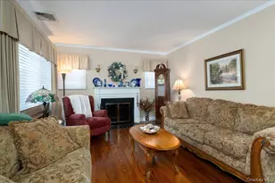 131 Euston Rd S, West Hempstead, NY 11552 - Photo 11