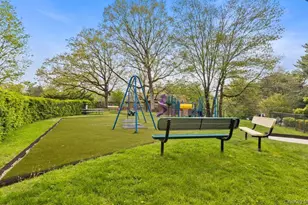 39 Fieldstone Dr, Hartsdale, NY 10530 - Photo 19