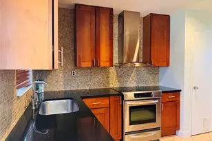 561 Center Dyre Ave, West Islip, NY 11795 - Photo 11