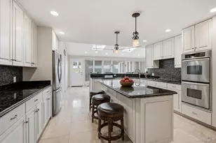 23 Wildwood Ln, Greenvale, NY 11548 - Photo 7