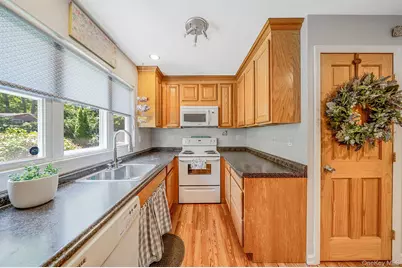 104 21st Street, Wading River, NY 11792 - Photo 11