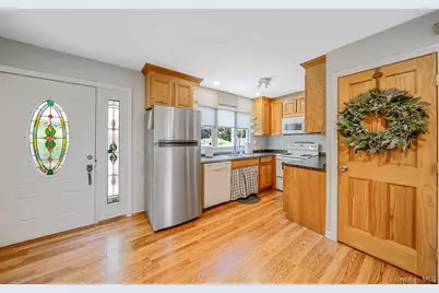 104 21st Street, Wading River, NY 11792 - Photo 9