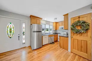 104 21st St, Wading River, NY 11792 - Photo 9