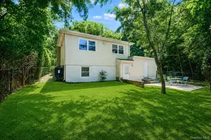 104 21st St, Wading River, NY 11792 - Photo 3