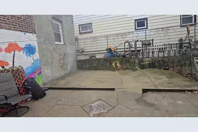 9218 Liberty Avenue, Ozone Park, NY 11417 - Photo 9