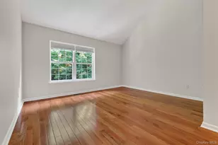 102 Crystal Hill Dr, Pomona, NY 10970 - Photo 15