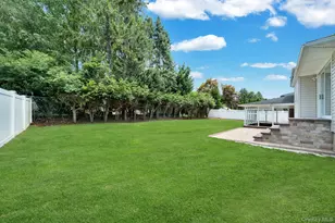 59 Eastfield Ln, Melville, NY 11747 - Photo 19