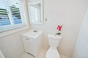 27 Galaxie Ln, Selden, NY 11784 - Photo 19