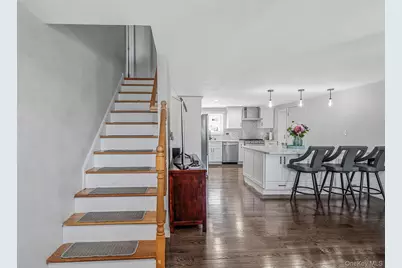27 Galaxie Lane, Selden, NY 11784 - Photo 7